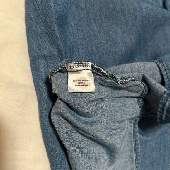 St. John’s Bay Chambray V-Neck Poet Blouse L - Picture 6 of 6